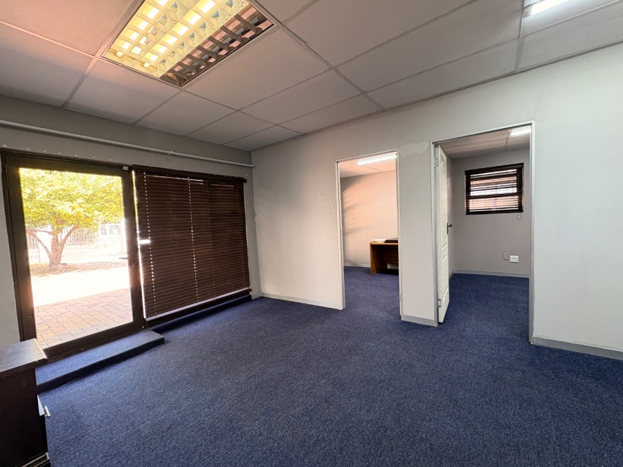 6 Bedroom Property for Sale in Wilkoppies North West
